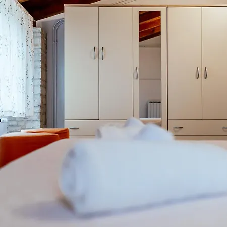 Apartament Oliva With Swimming Pool *