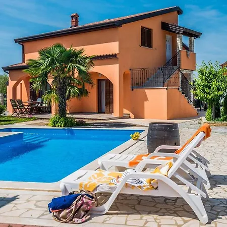 Апартаменты Oliva With Swimming Pool *